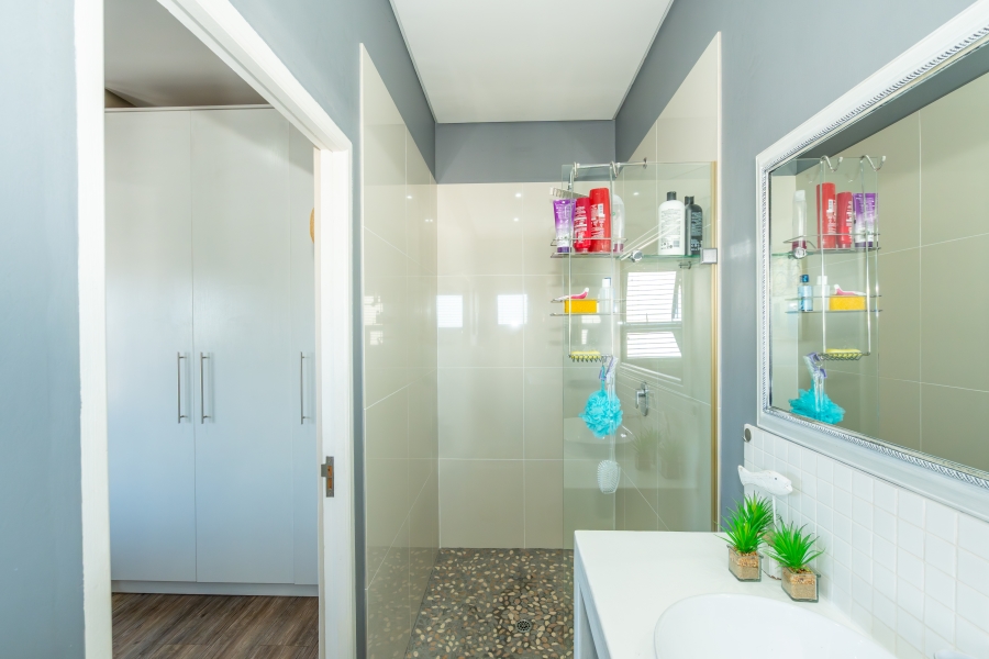 3 Bedroom Property for Sale in Blue Lagoon Western Cape